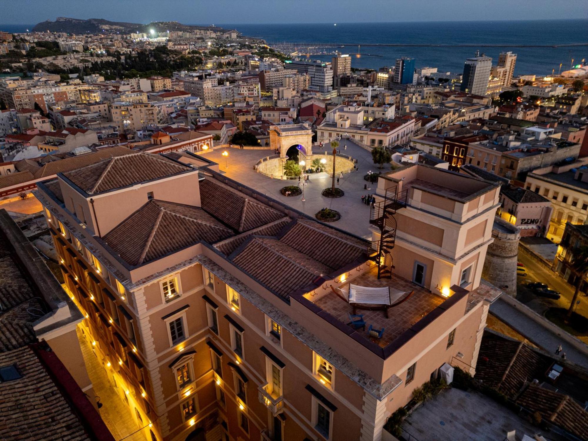 Hotel Palazzo Boyl 1840 Cagliari Exterior foto