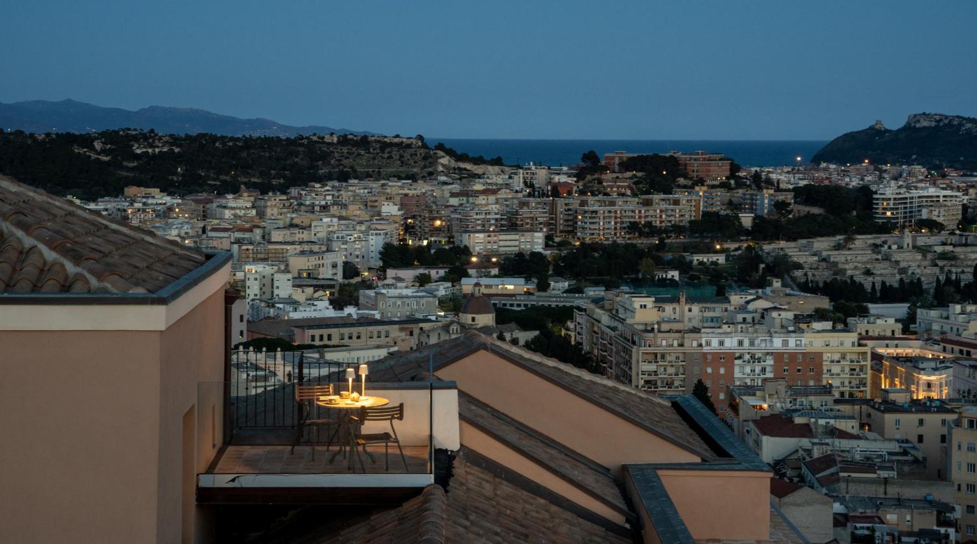 Hotel Palazzo Boyl 1840 Cagliari Exterior foto